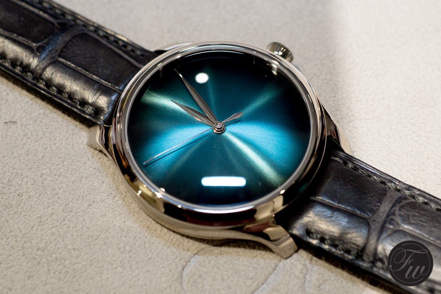 Endeavour Centre Seconds Concept Blue Lagoon By H. Moser Cie