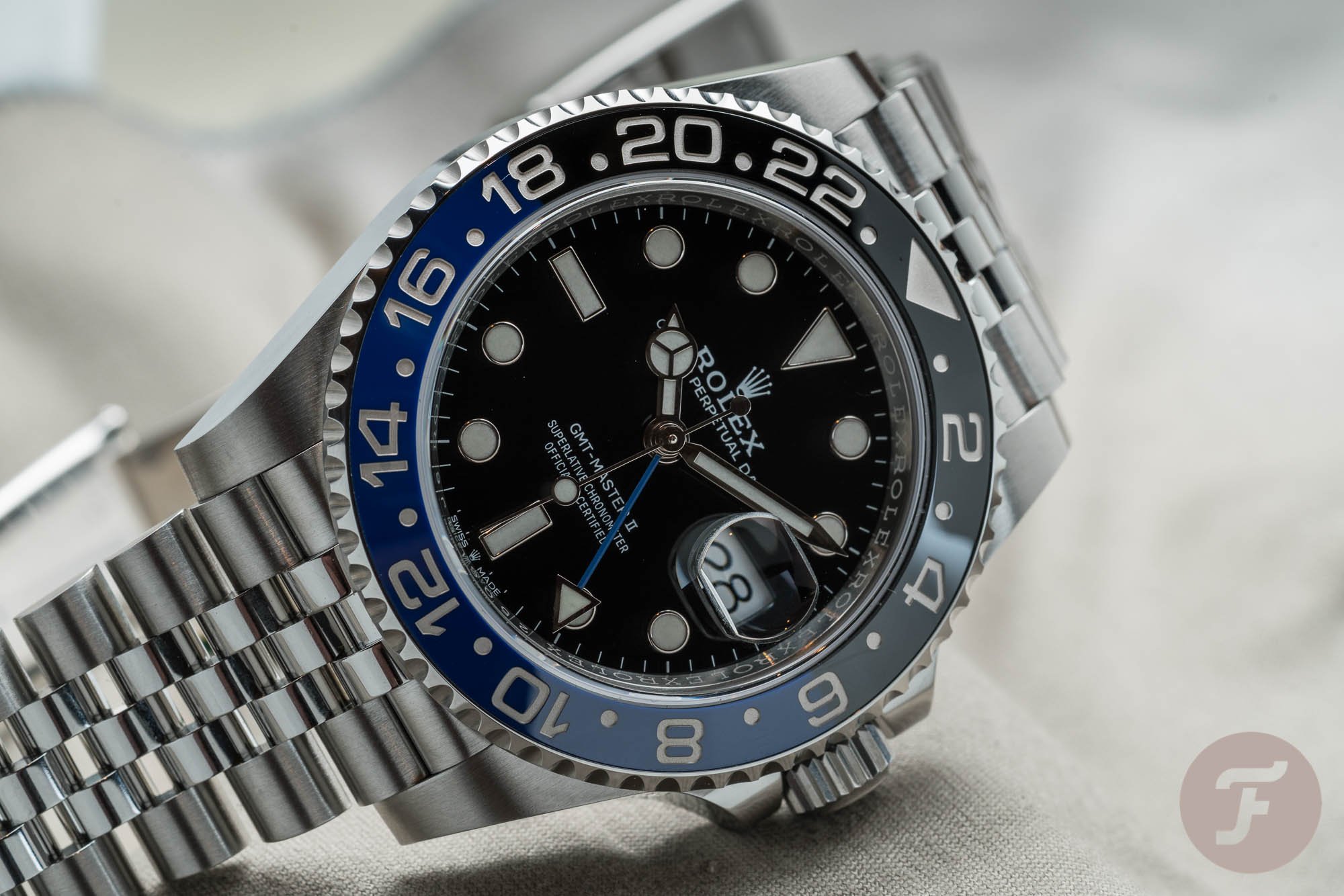 GMT Master II 126710blnr (Batman) Gen and clean comparison, Page 3