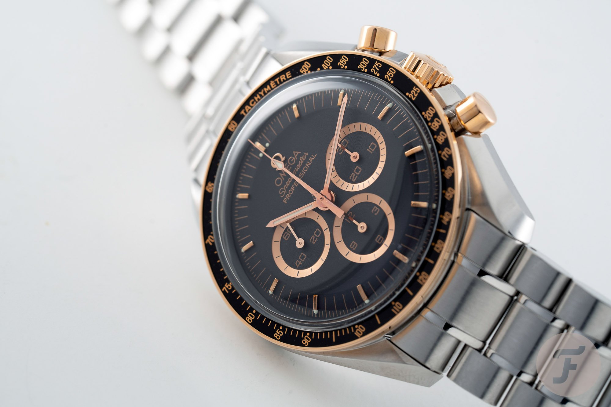 Omega speedmaster apollo 2025 15 35th anniversary