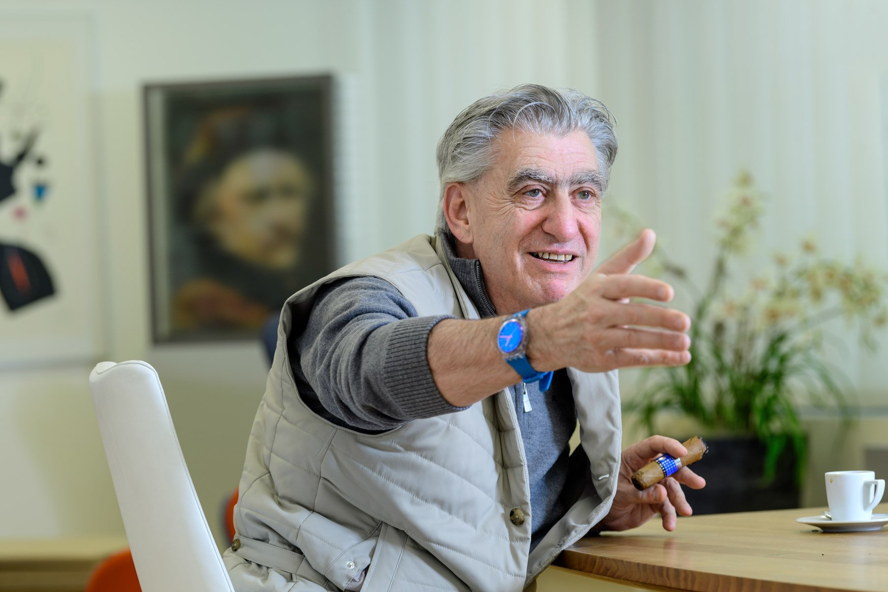 F】 We Talk To Swatch Group CEO Nick Hayek About The MoonSwatch