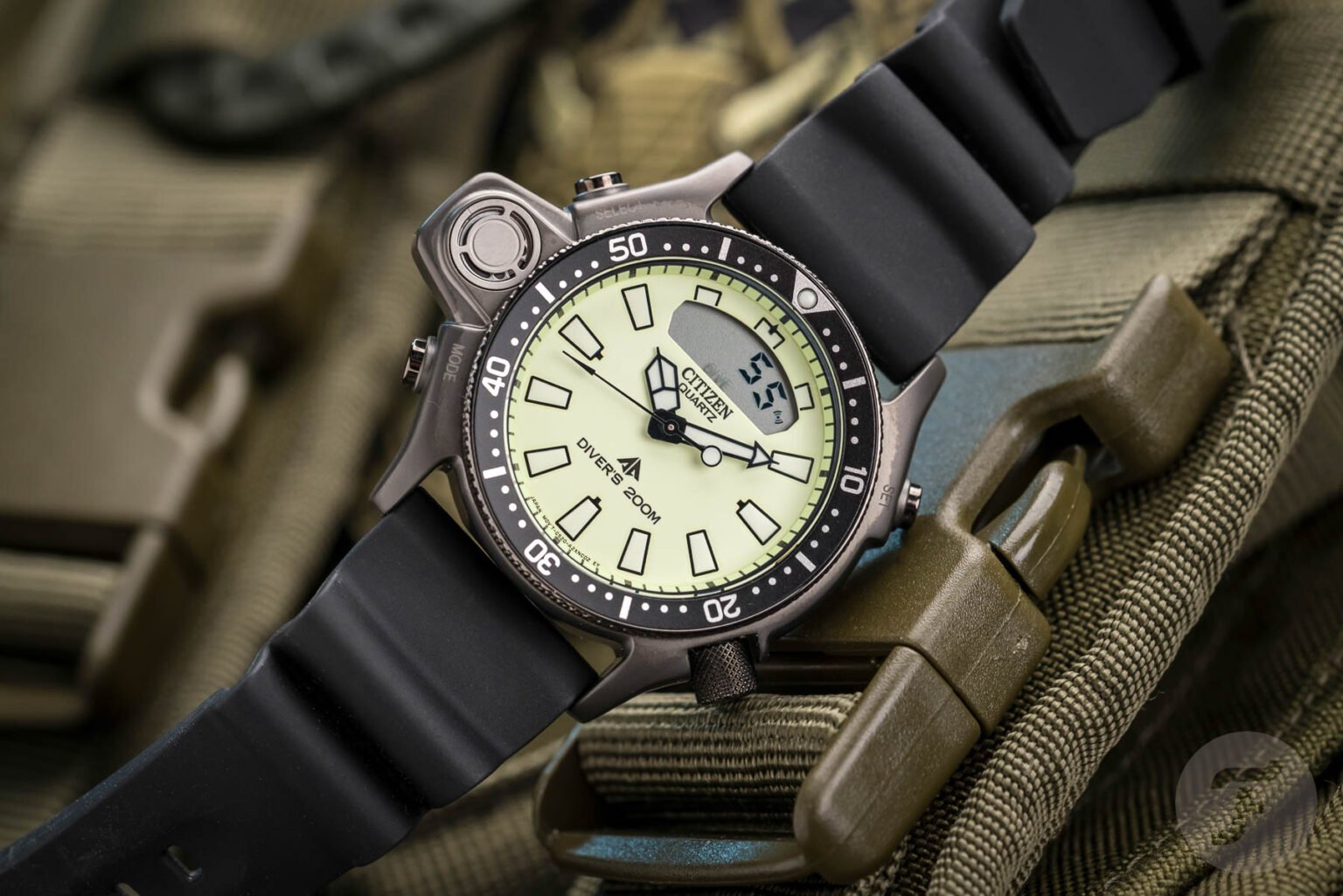 【F】 The Full-Lume Citizen Promaster Aqualand Depth Meter