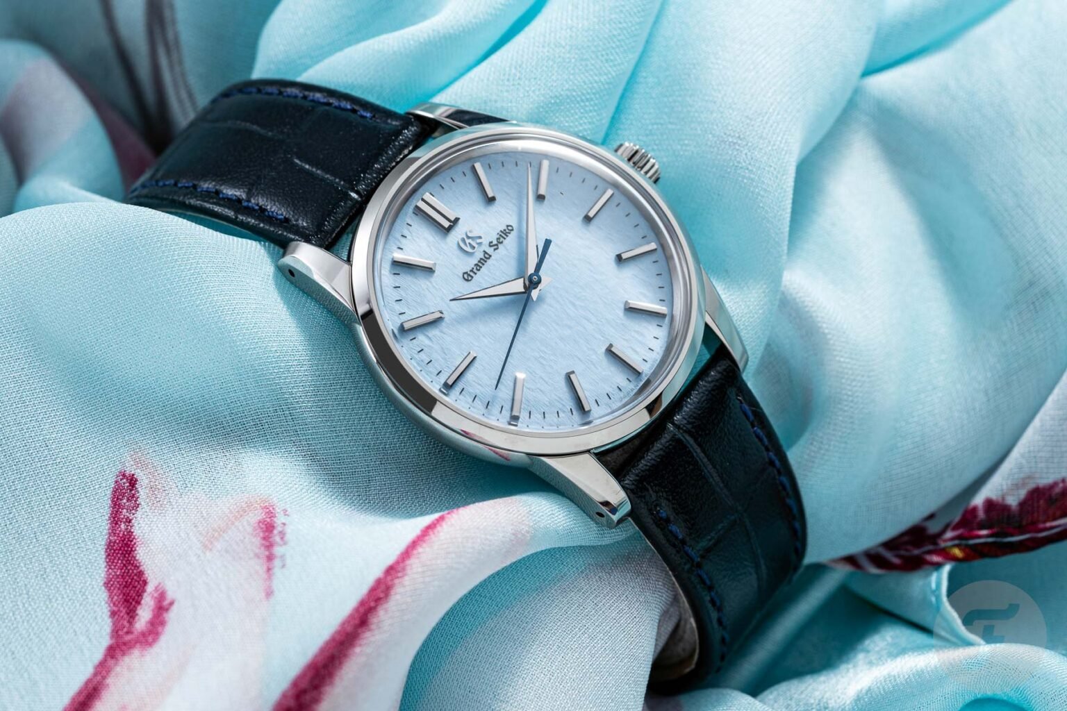 【F】 Hands-On: Grand Seiko SBGX353 Skyflake 34mm