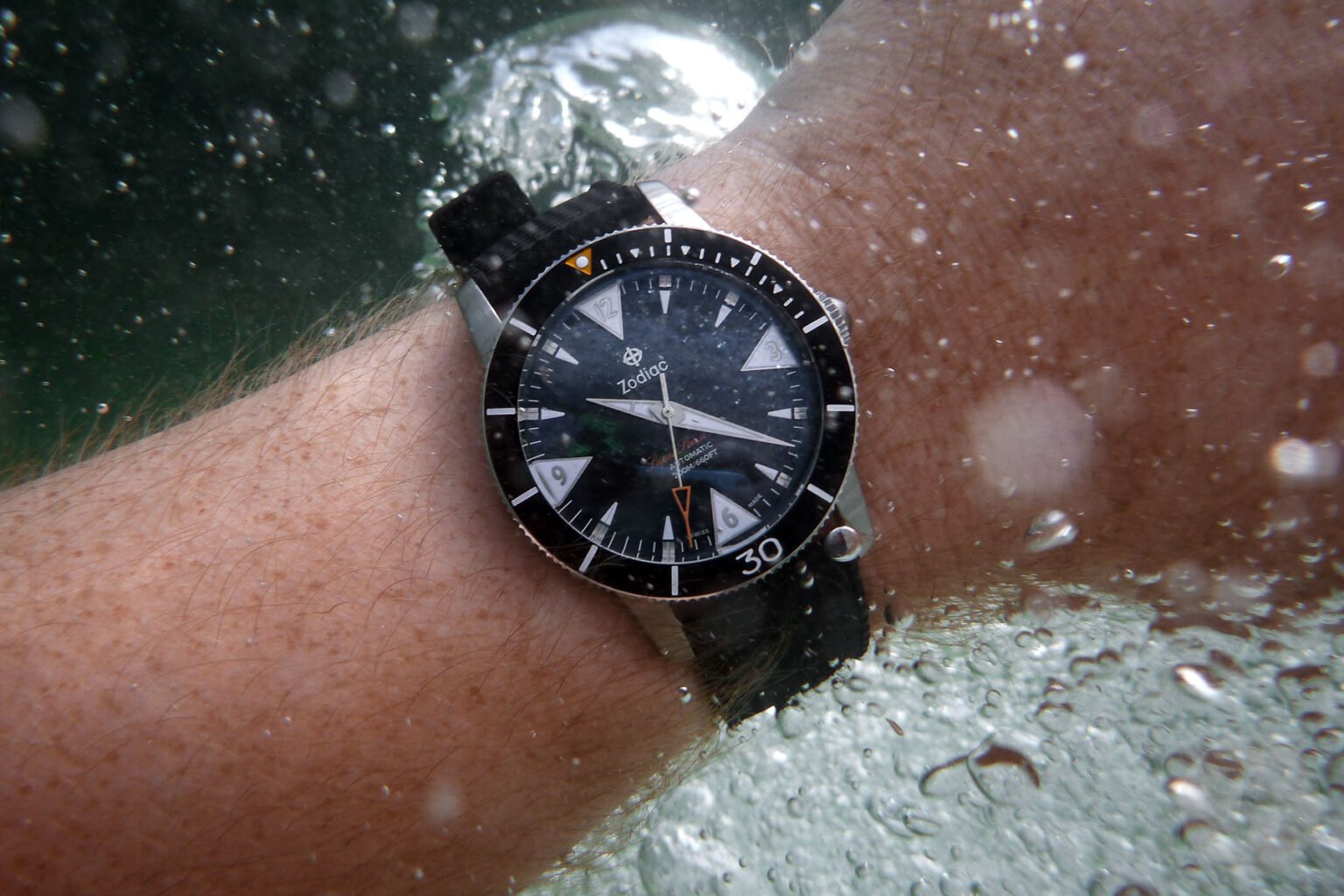 【F】 Hands-On: The Zodiac Super Sea Wolf 53 Skin Dive Watch