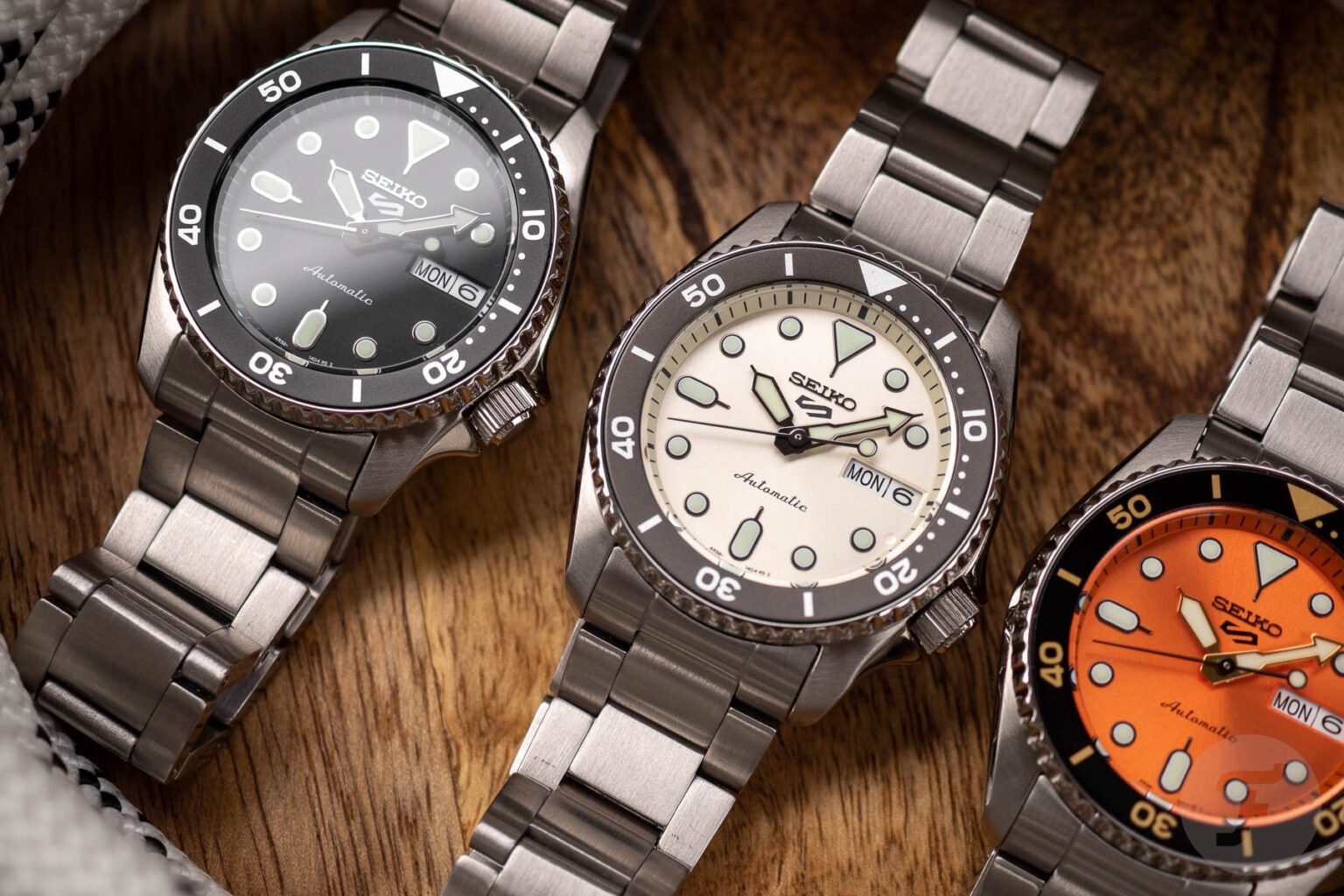 【F】 Hands-On: The New Seiko 5 Sports SKX Sports Style