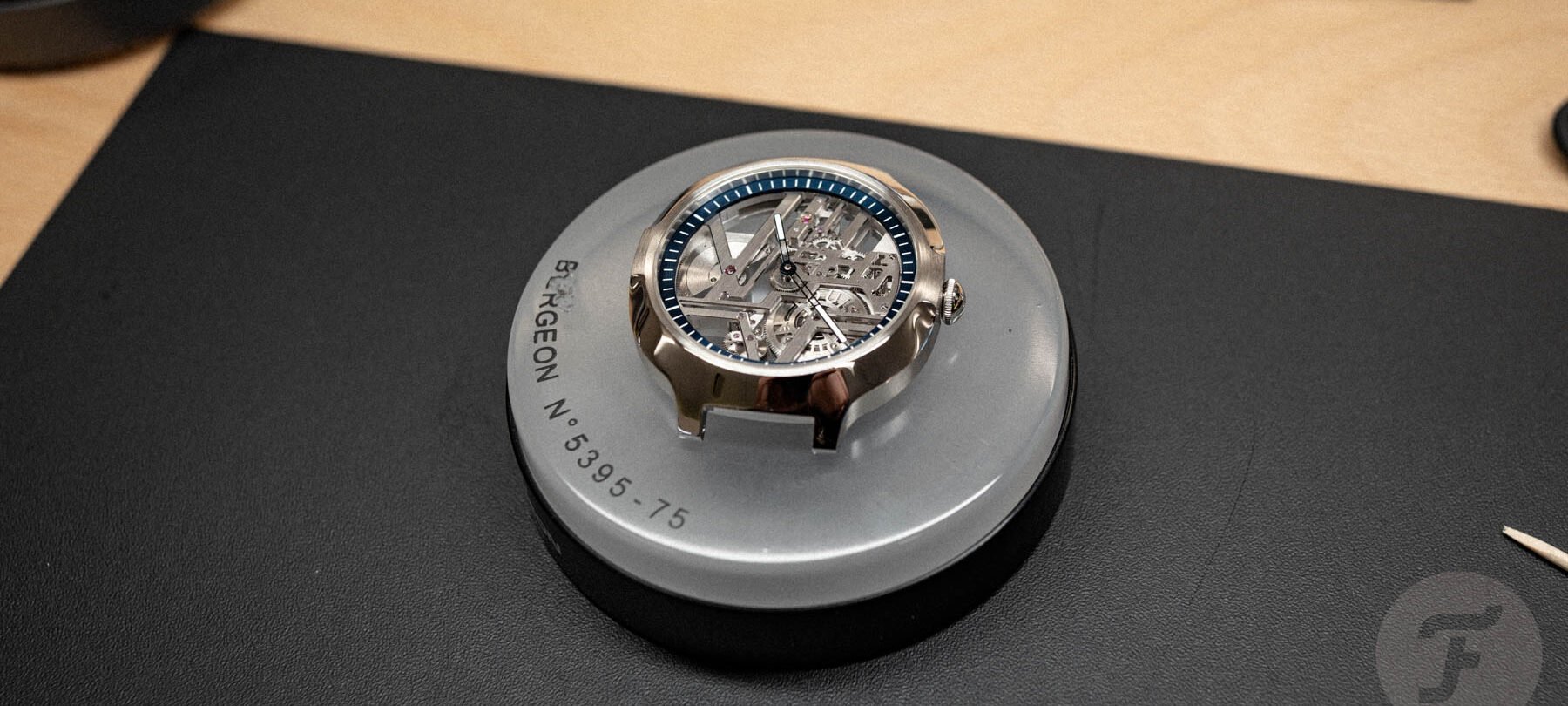 Louis Vuitton watch case set novelty