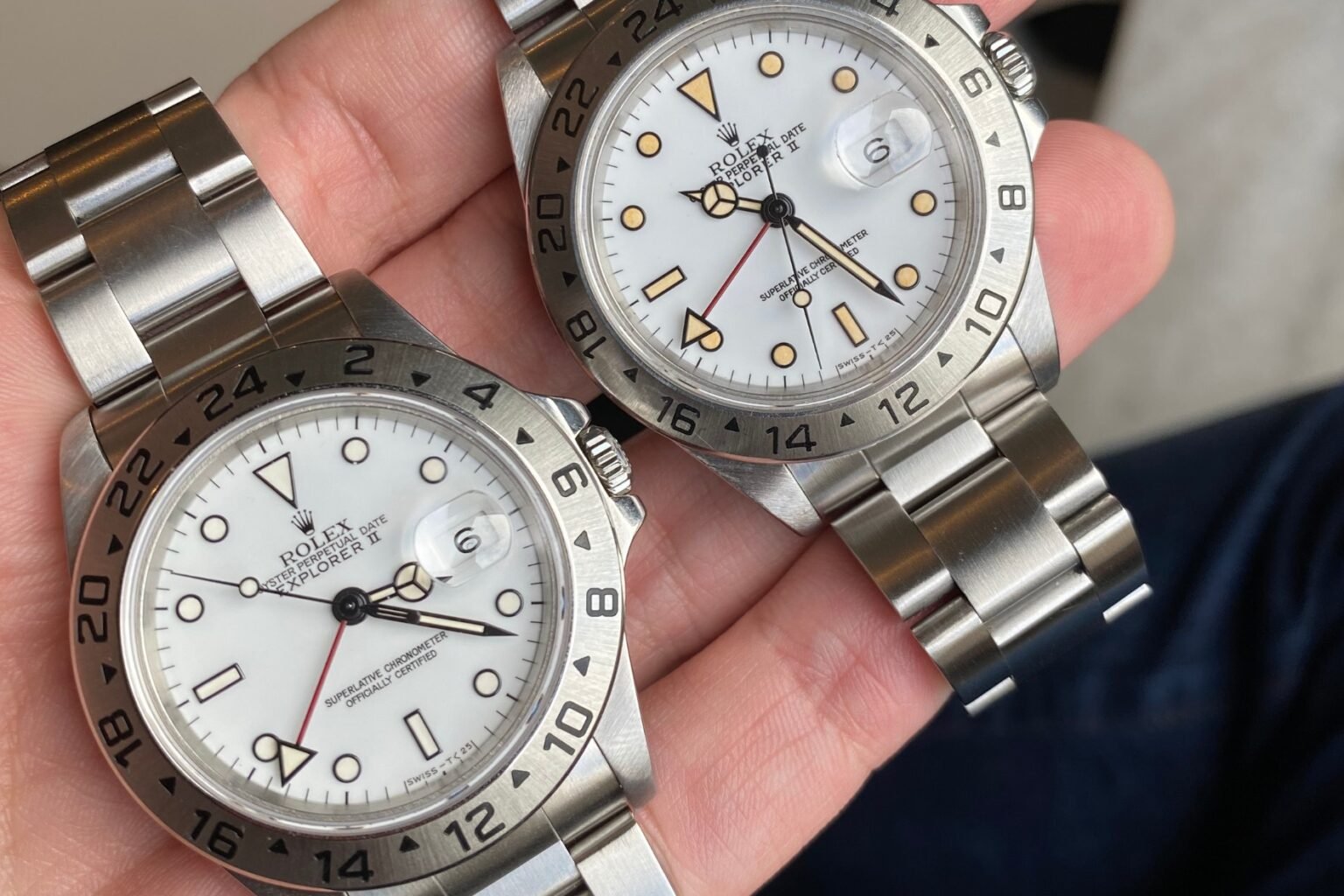 【F】 Buyer's Guide: Rolex Explorer II 16570 — All Variations