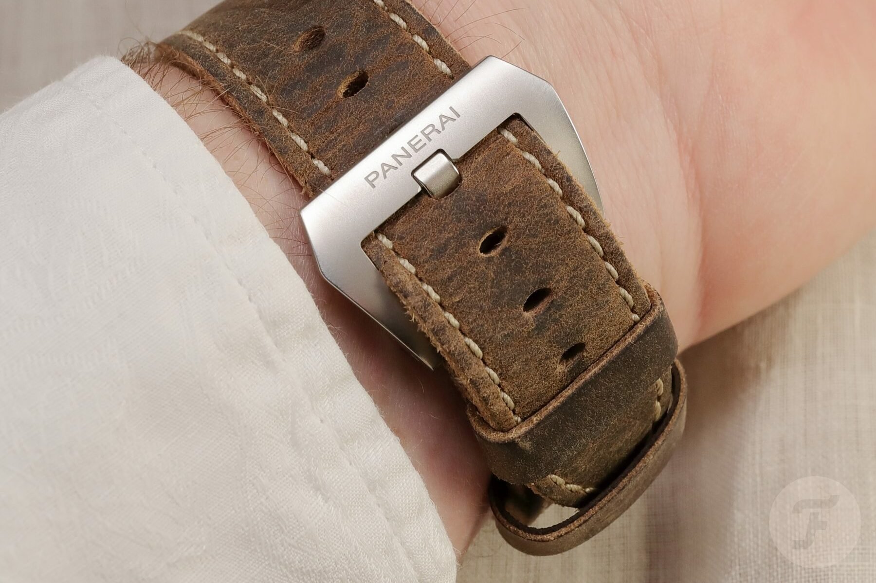 Panerai-Radiomir-Tre-Giorni-PAM01350-buckle