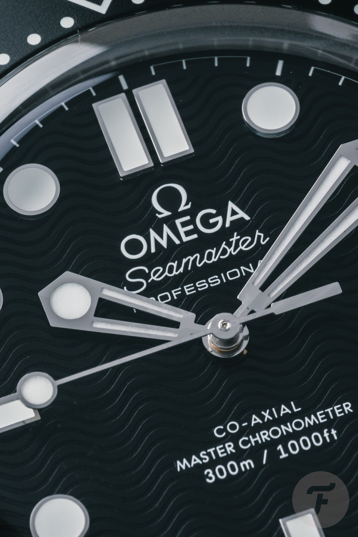 Omega Seamaster Diver 300M black dial close-up