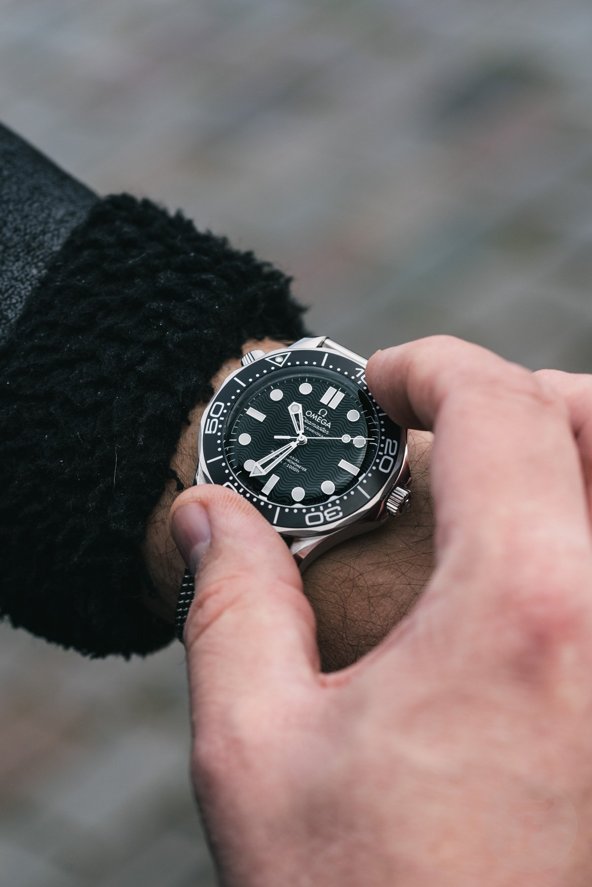 Omega Seamaster Diver 300M Black Bezel Action