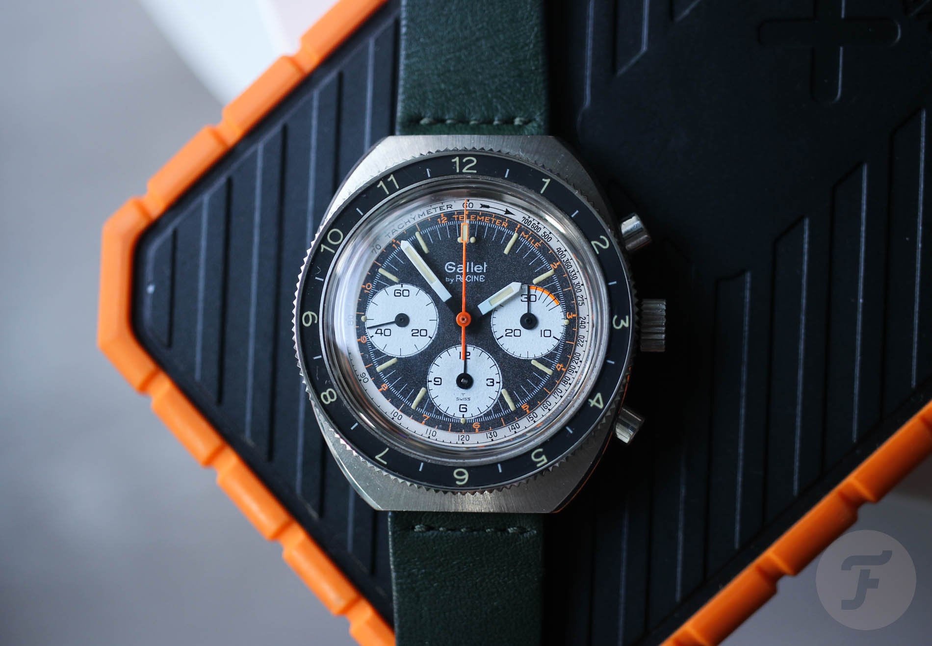 barrel-shaped Gallet chronograph header image