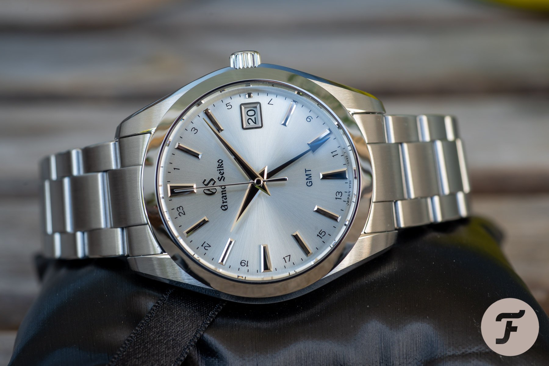 Hands-On With The Grand Seiko SBGN011 And SBGN013 GMT Watches